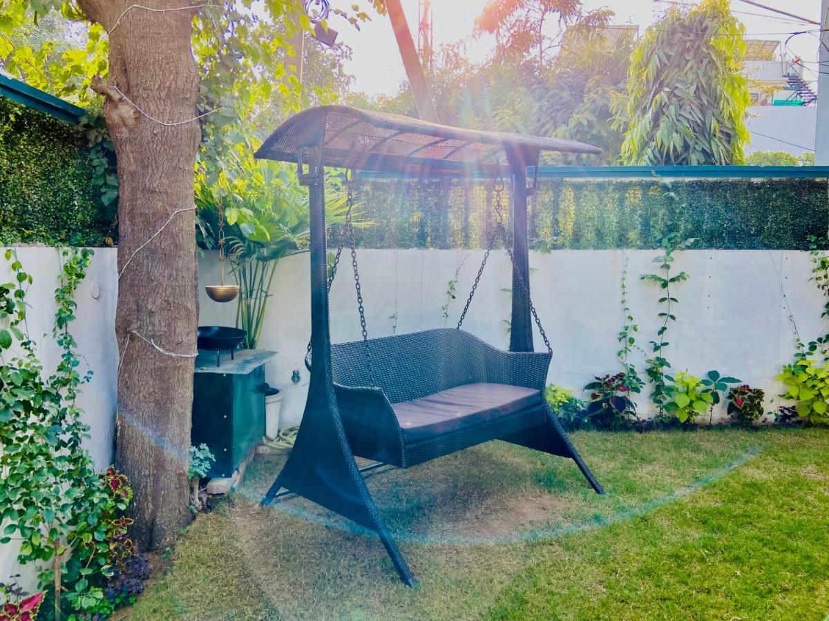 Roshani Pool Villa Gurgaon - 7Br #Privatepool #Villa #Bungalow #Garden #Staycation ภายนอก รูปภาพ