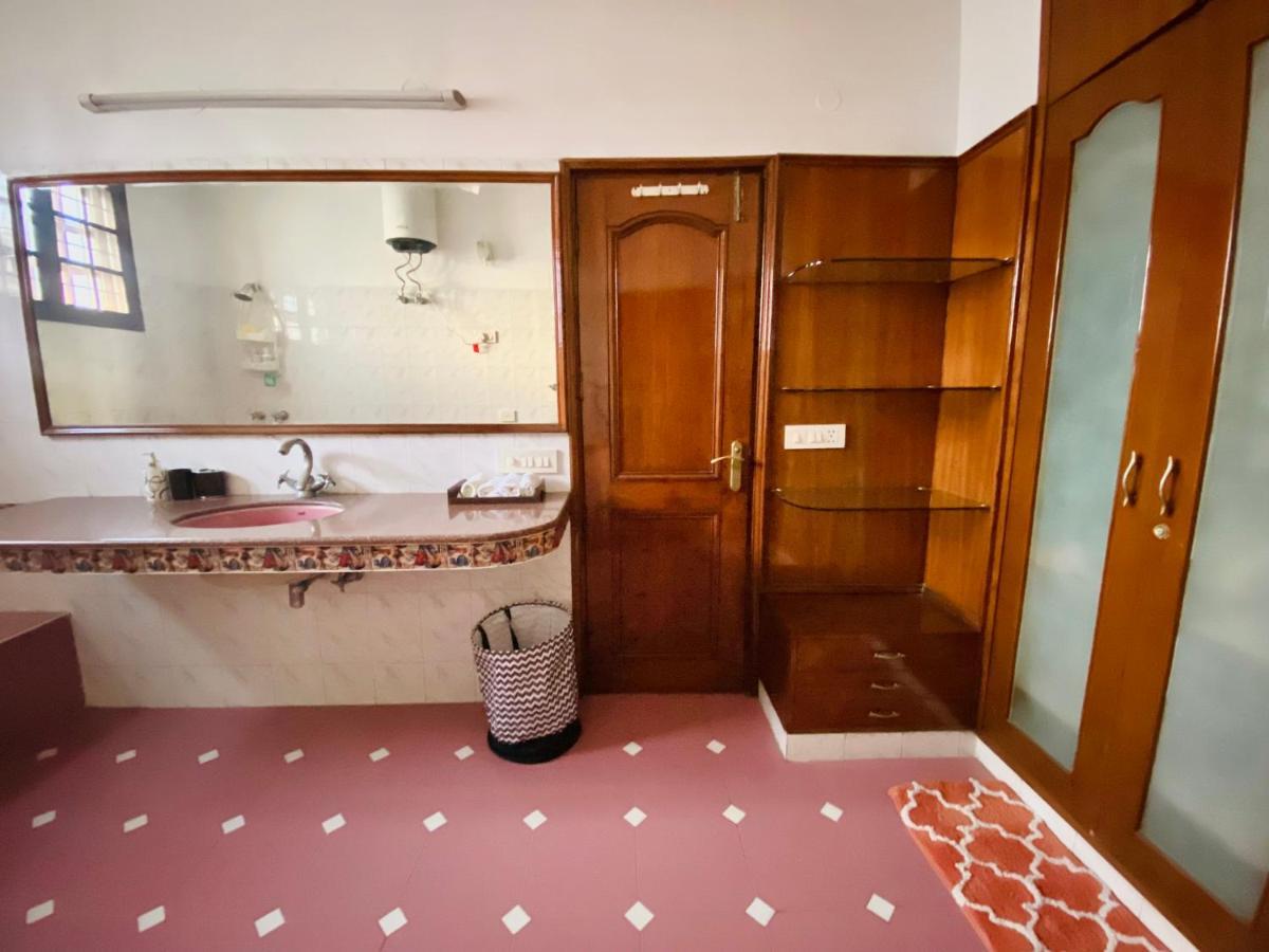 Roshani Pool Villa Gurgaon - 7Br #Privatepool #Villa #Bungalow #Garden #Staycation ภายนอก รูปภาพ
